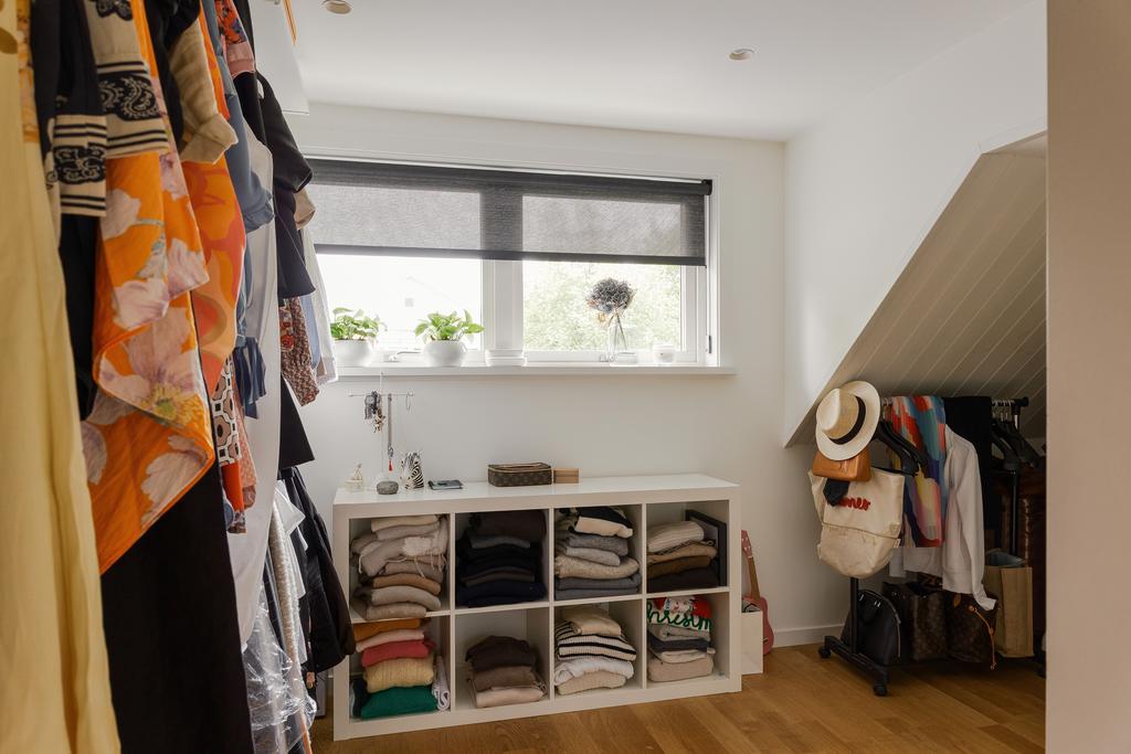 Sovrum 3/ Walk in Closet