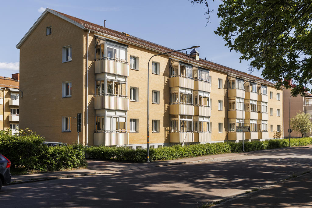 Välkomna till Drottning Kristinas Väg 8B