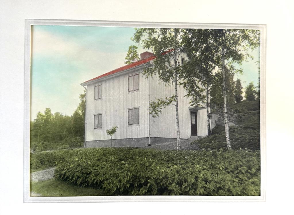 Äldre foto av fastigheten från 1950–1960-talet.