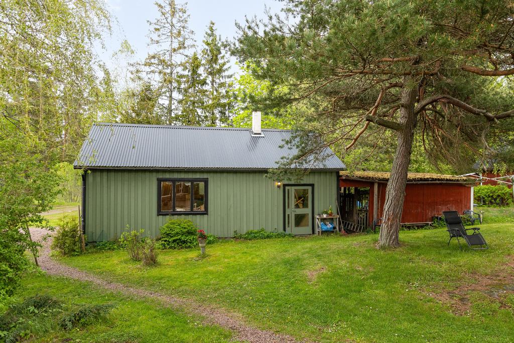 Garage/Förråd/Vedbod