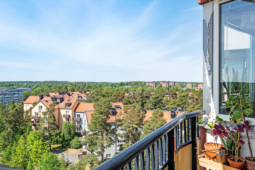 180 graders panorama vy från bostaden och balkongen
