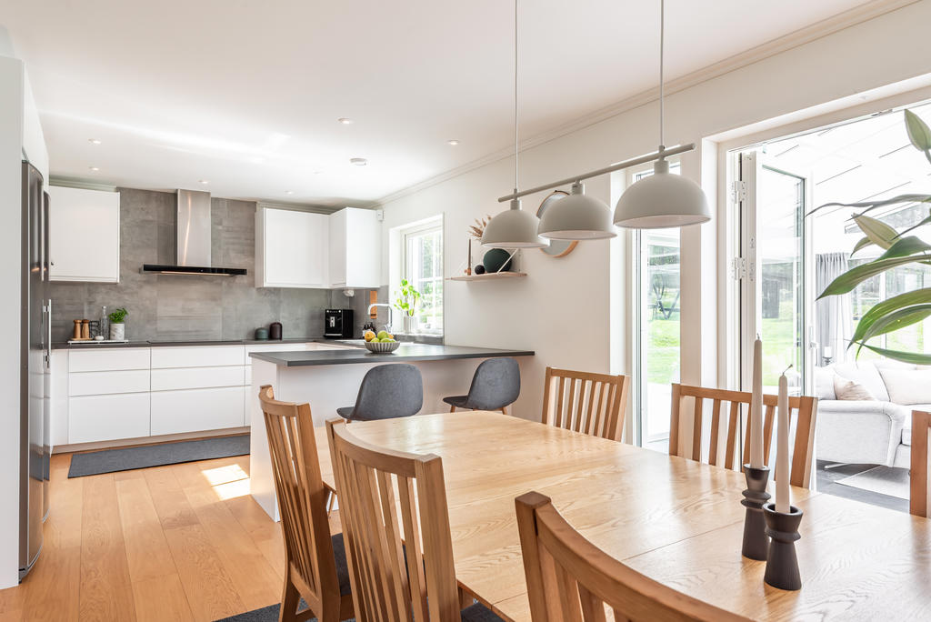 Öppet och hemtrevligt kök