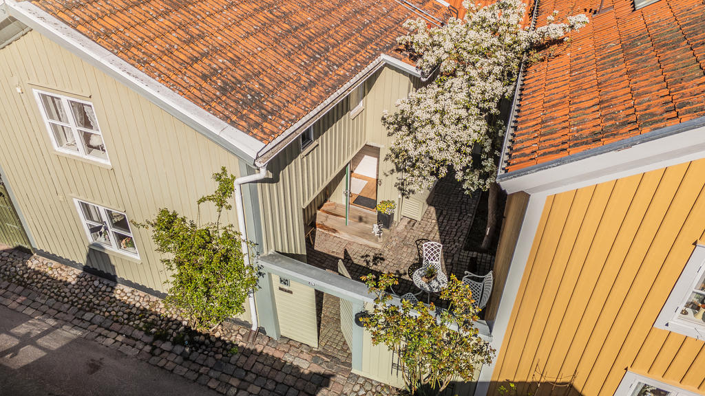 Charmig innergård