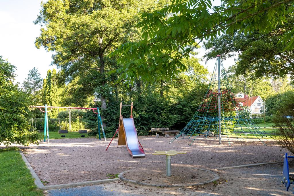 med lekpark