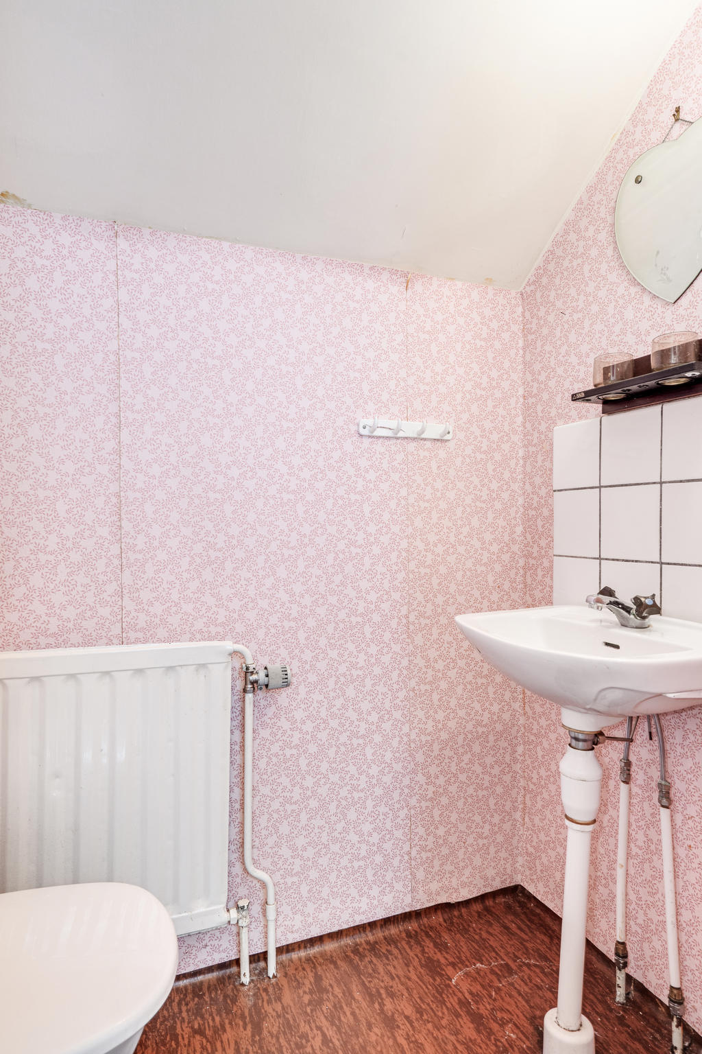 Äldre WC-rum.
