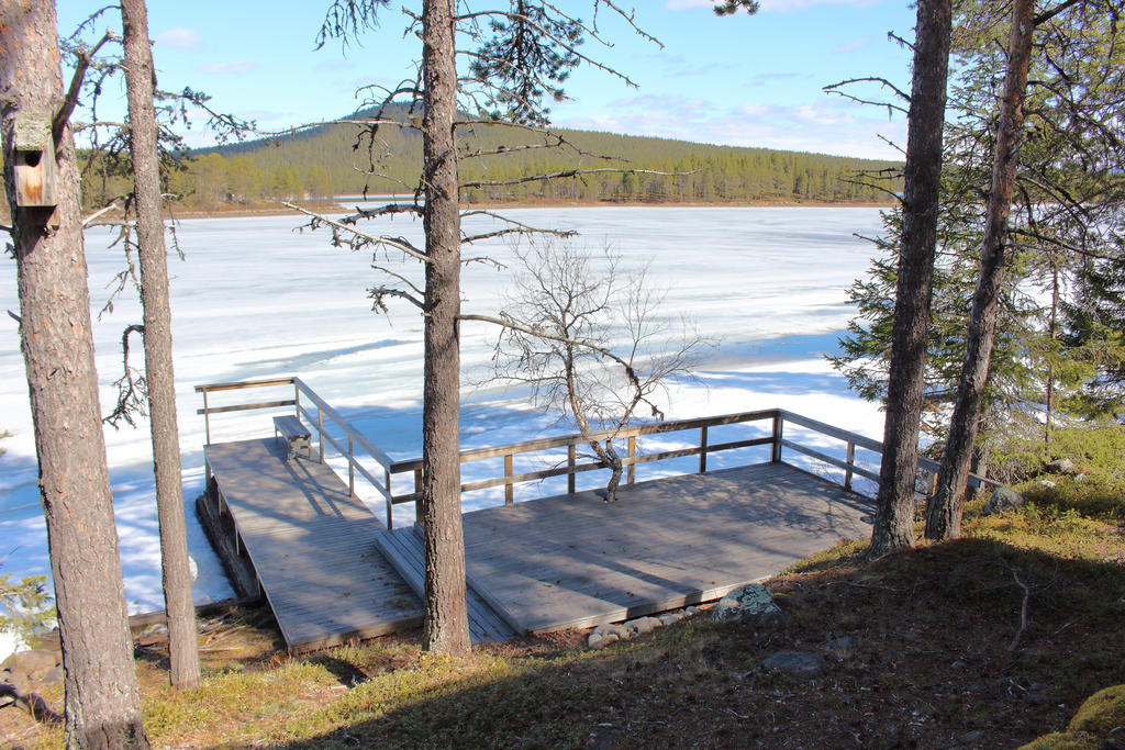 Brygga och uteplats 