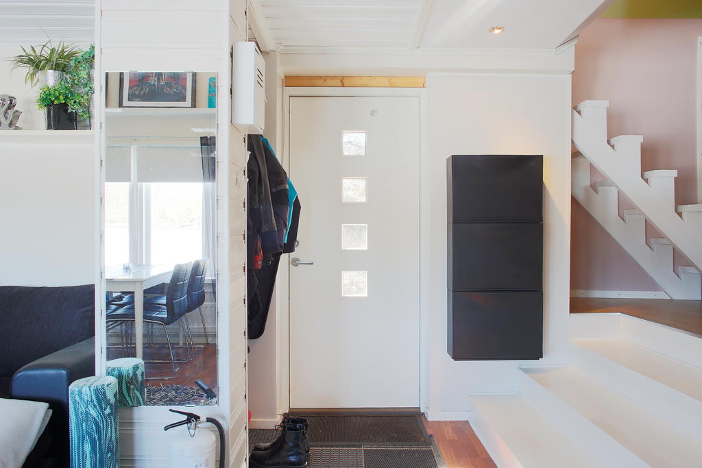 Hall med klädavhängning