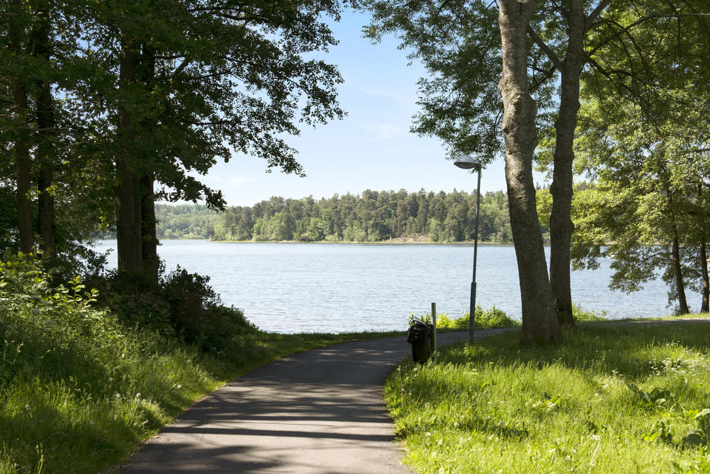 Mälaren mellan Maltesholmsb o Hässelby Strand båtklubb