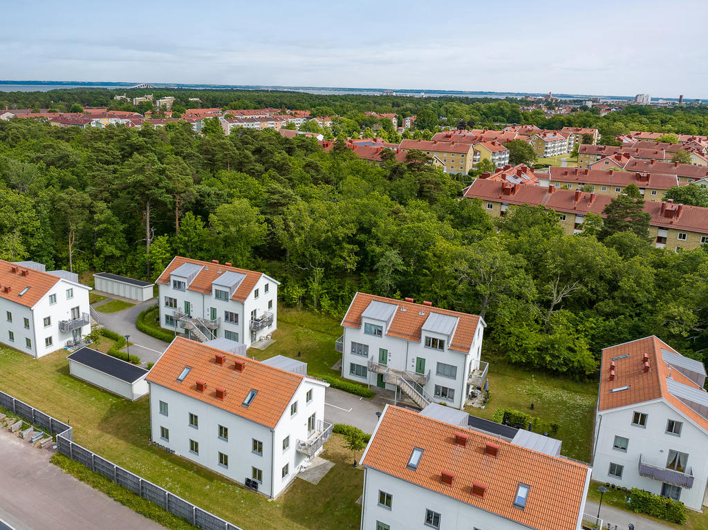 Drönarbild som visar Ekbacken och Skällby