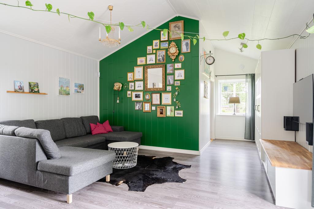 Gott om förvaring i vardagsrummet