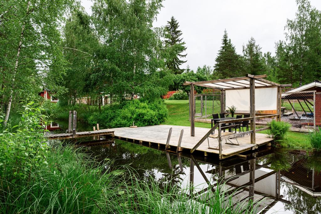 Fantastiskt läge med brygga med möjlighet till bad och fiske i Aspån