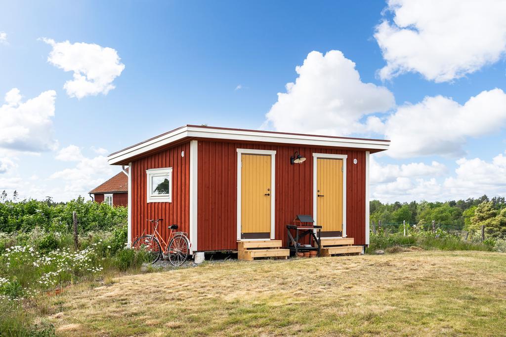 Två bodar finns på tomten
