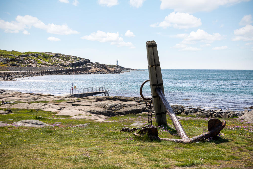 Ankarets badplats och strandpromenaden
