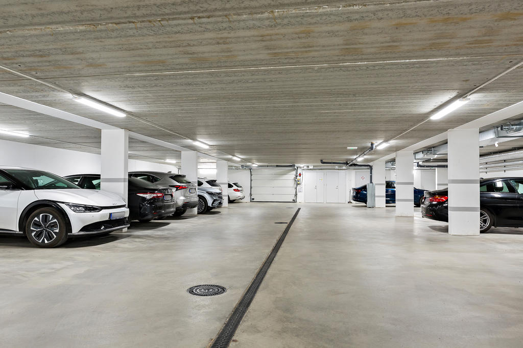 Hissen går ner till garaget