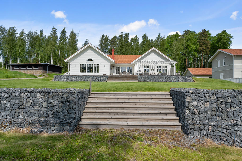Etage mot sjön