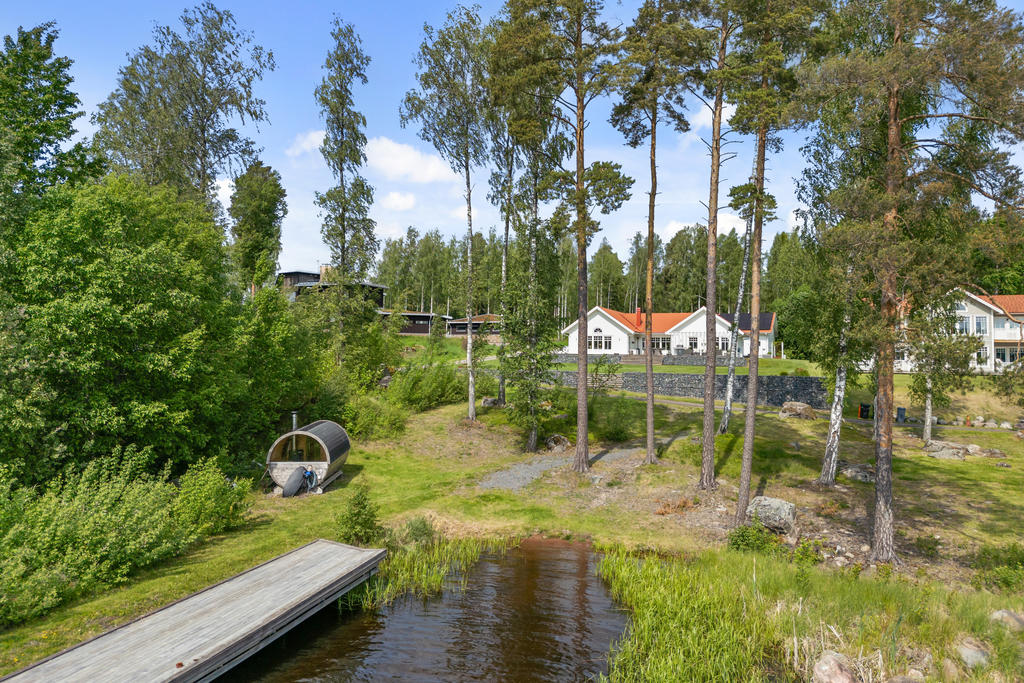 "Bär ner mig till sjön..."