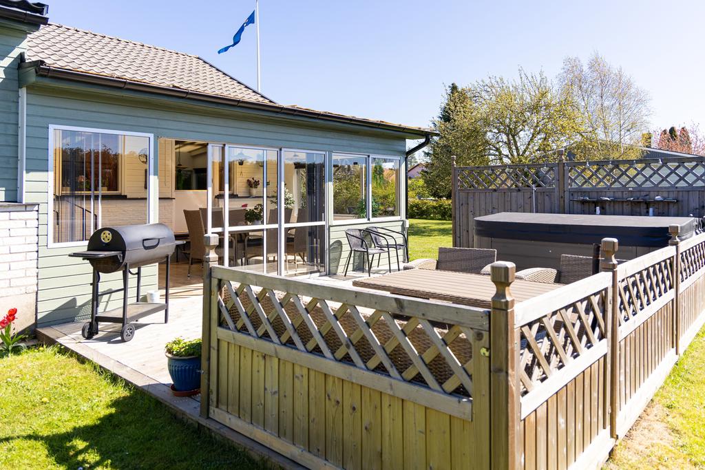 Altan vid bostadshus