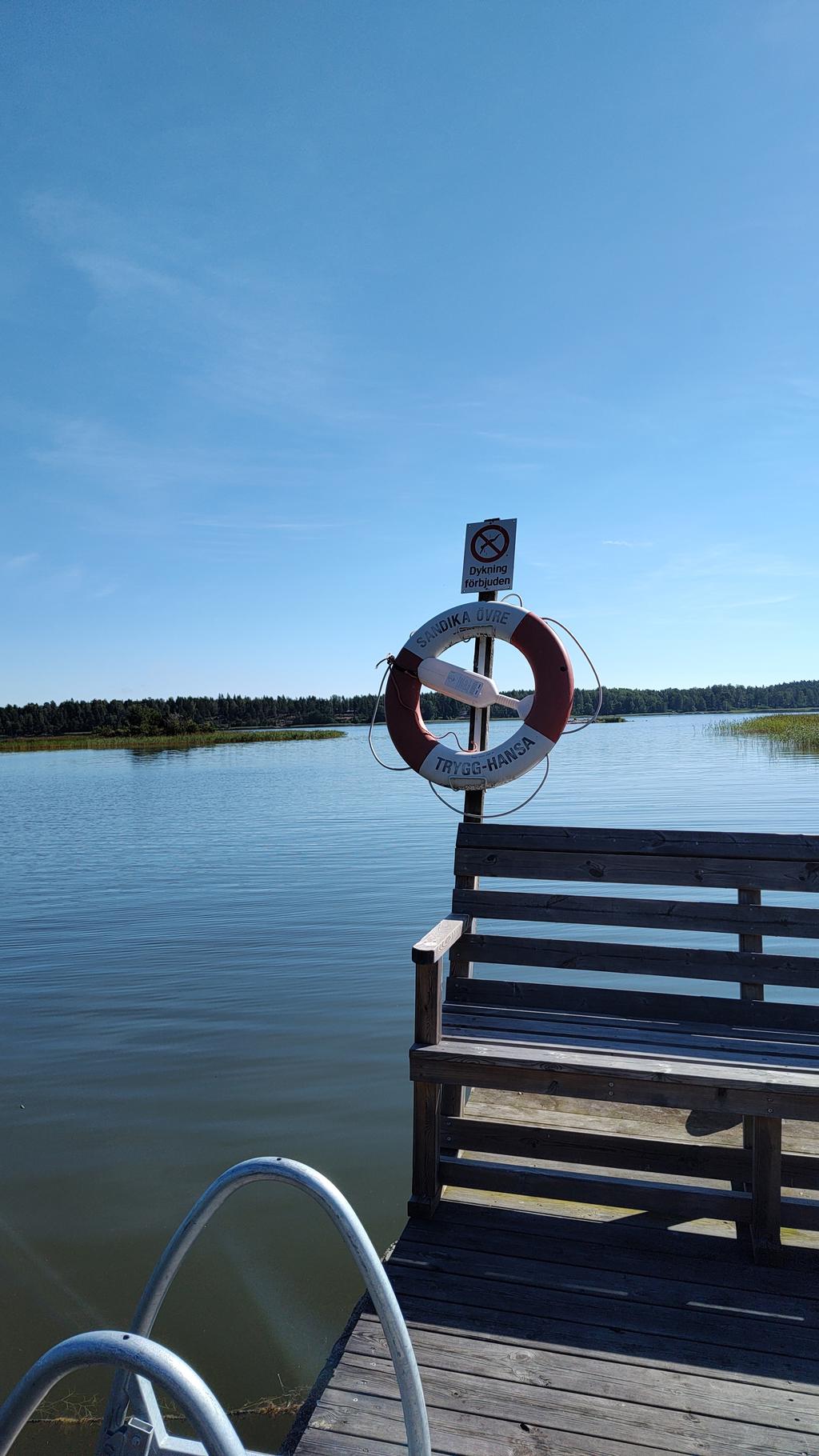 Säljarens egna bild från båtplats och badplats