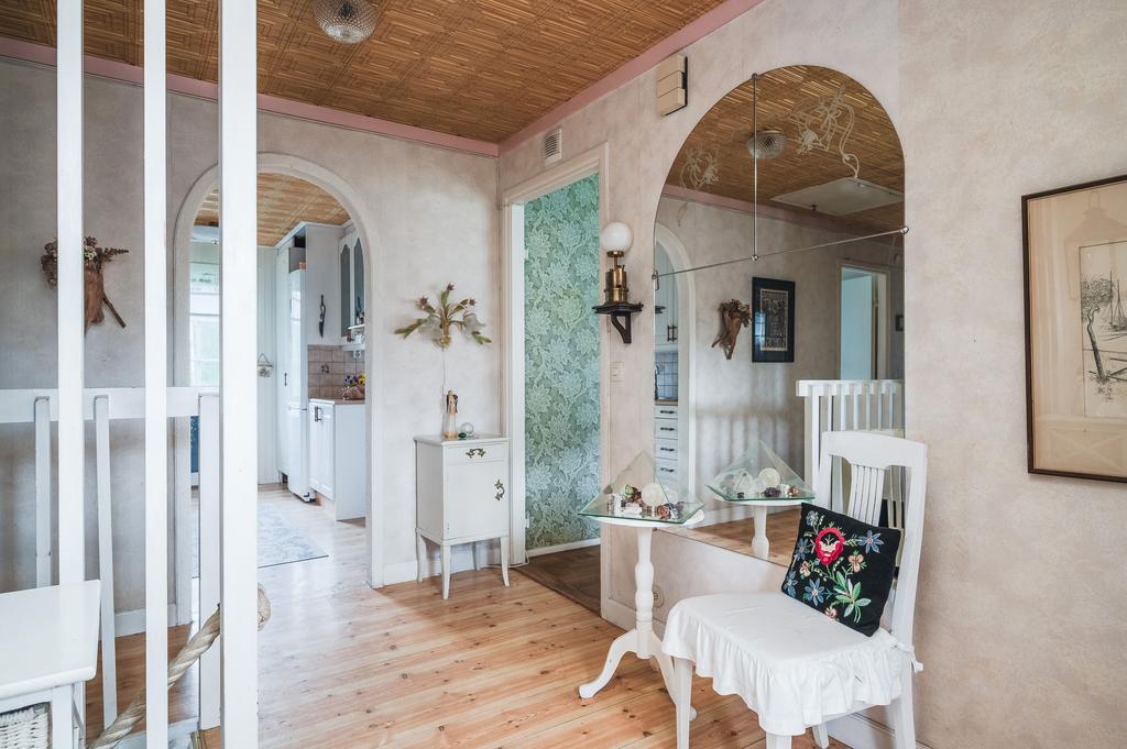 Hall