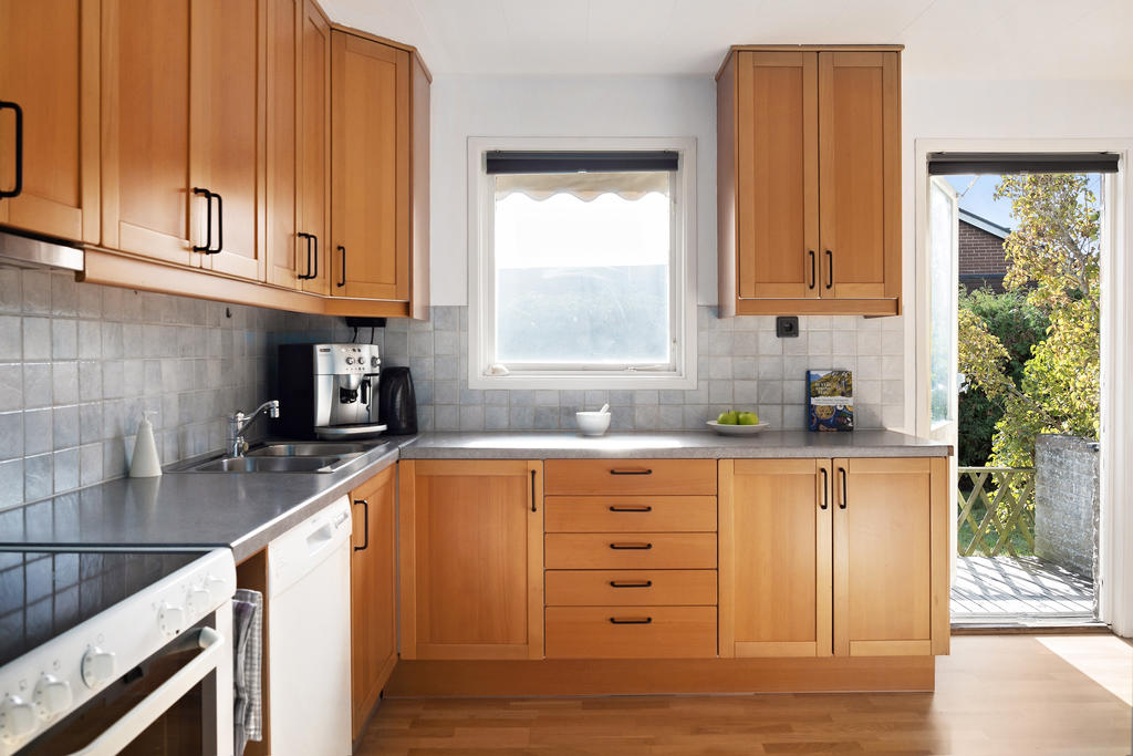 Kök med utgång till trädäck