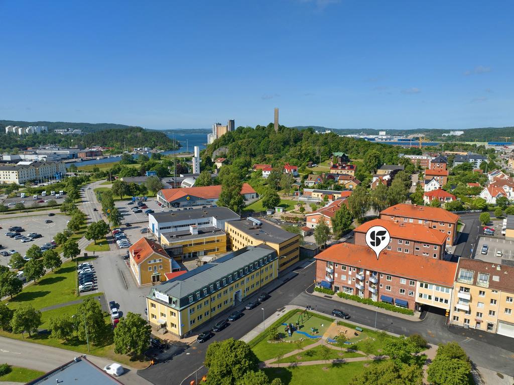 Läge, läge, läge! Här bor ni bekvämt med gångavstånd till mesta!
