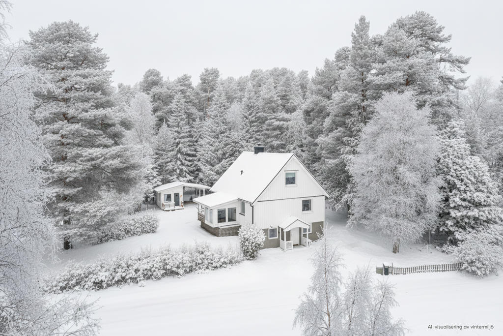 Visualisering: Denna bild är ett originalfoto som har kompletterats digitalt med snö för att illustrera fastigheten och dess omgivning under vintertid