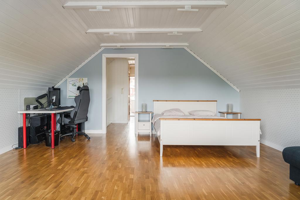 Sovrum övre plan