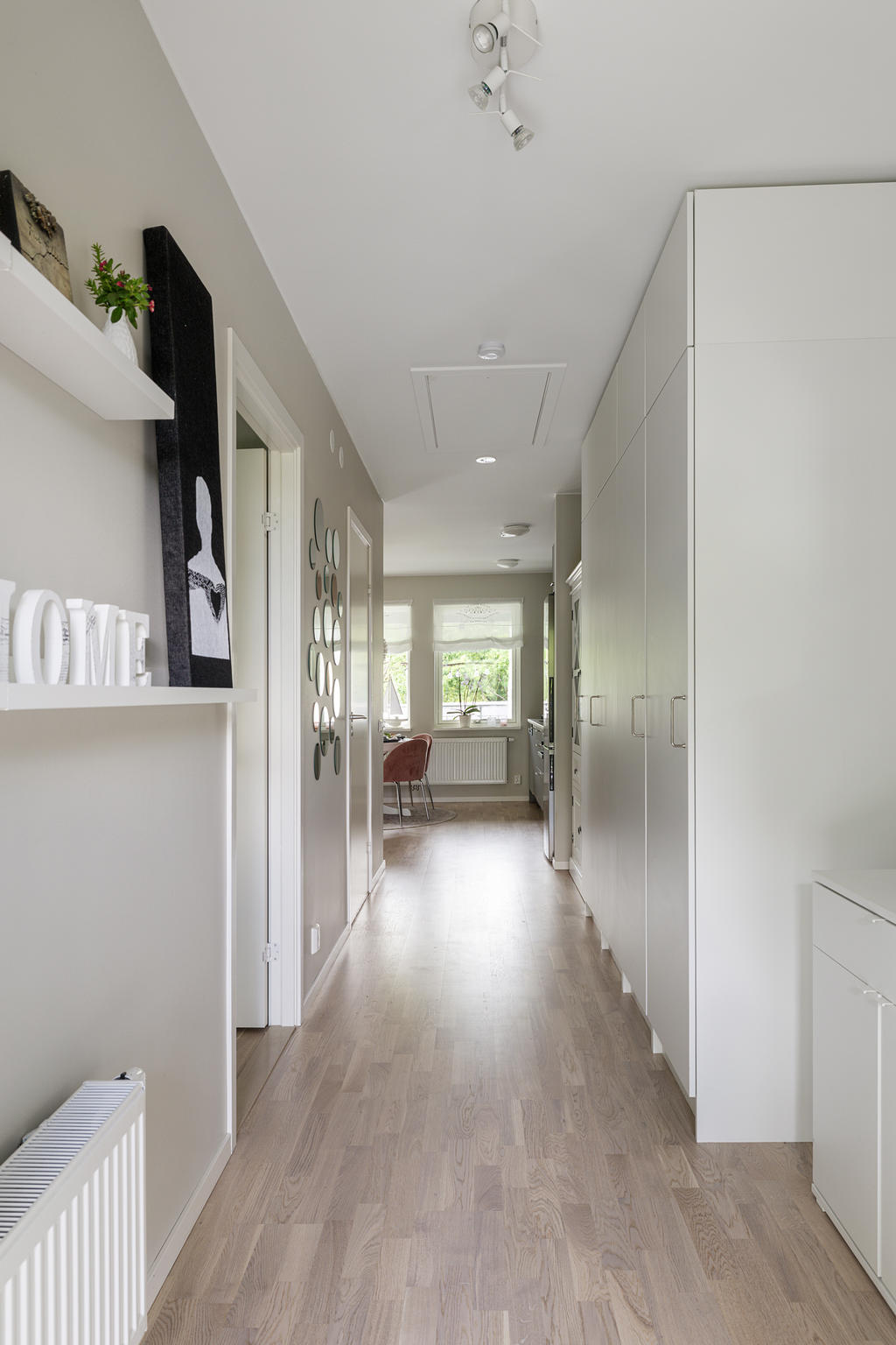 Hall 