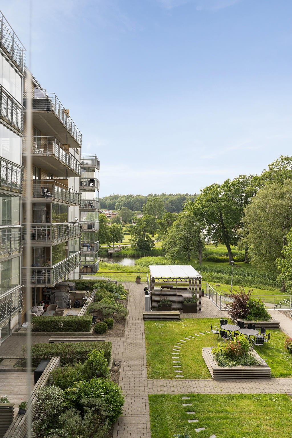 Härligt läge nära både natur och stadskärna.
