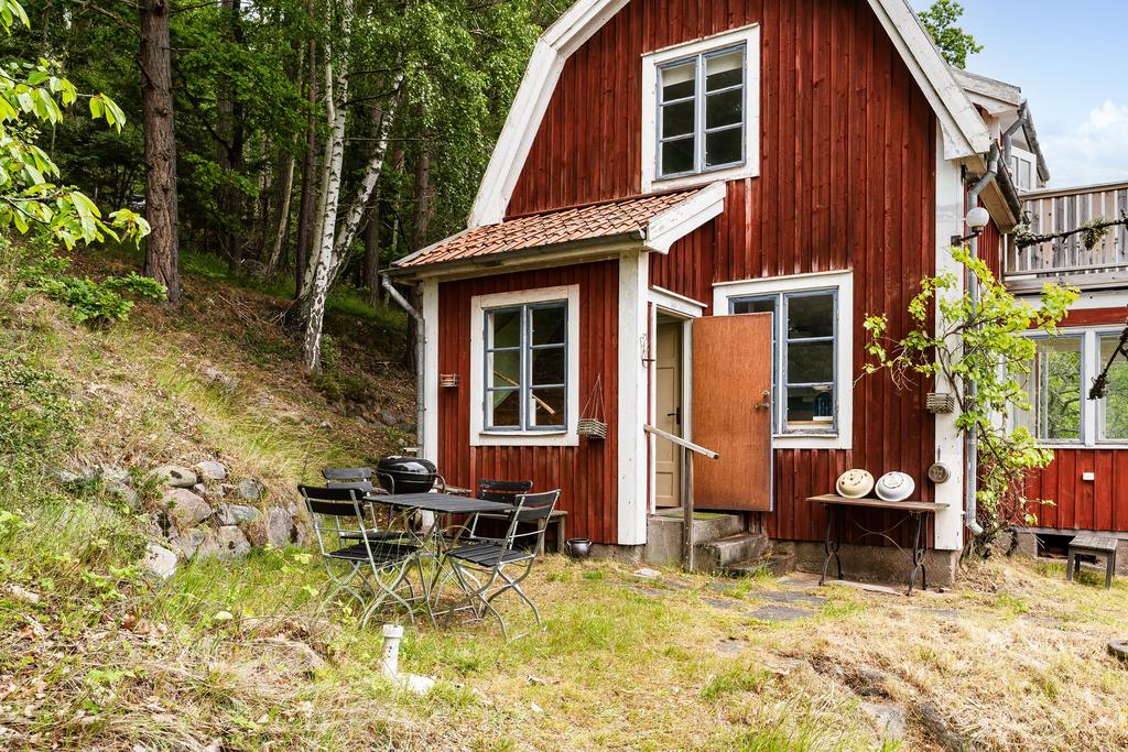Entré med liten uteplats