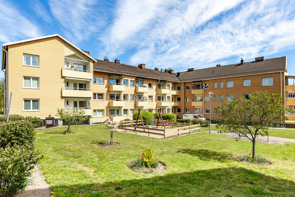 Gemensamma uteplats och lekplats