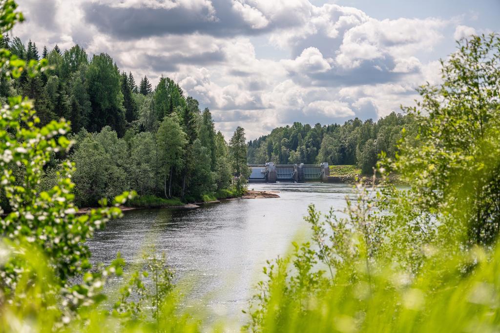 Västerdalälven upp mot Lindbyns kraftstation