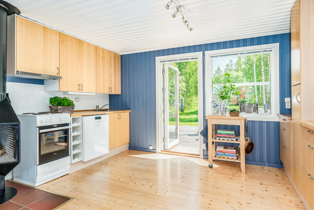 Utgång till altan från köket.