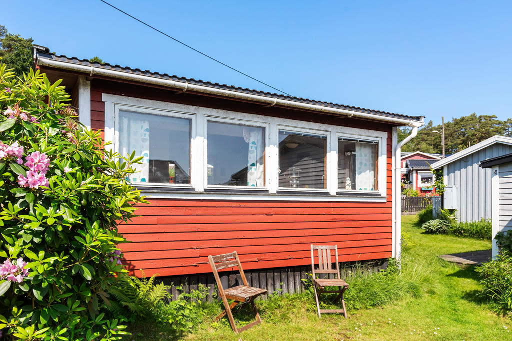 Uteplats även nedanför huset