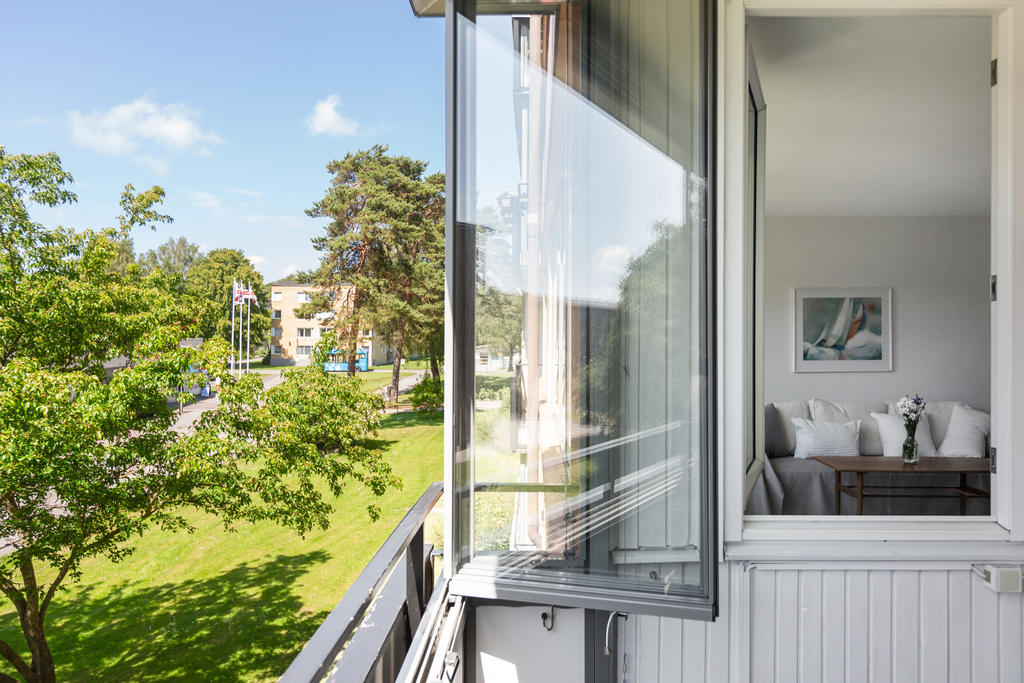 Här kan du smidigt öppna upp glaspartierna.