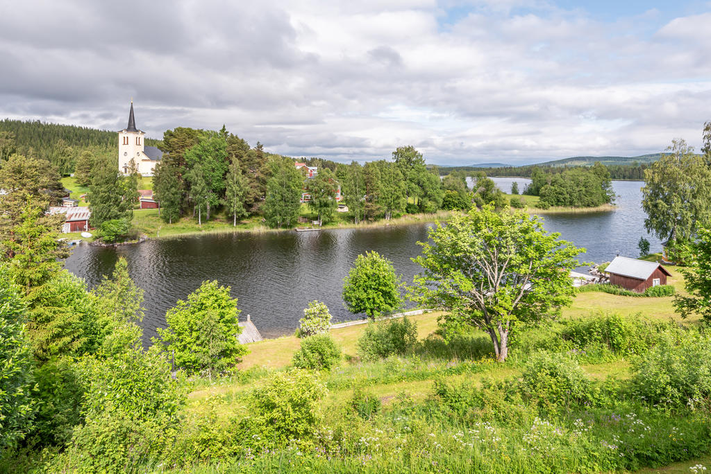 Härlig utsikt från sovrum (4)!