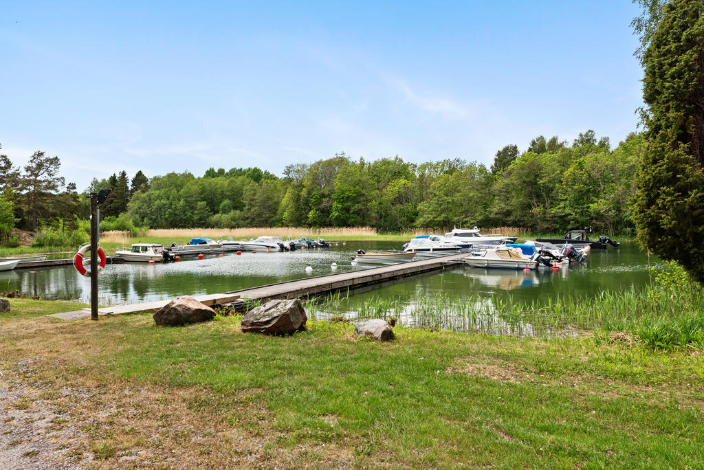 Båthamn i området
