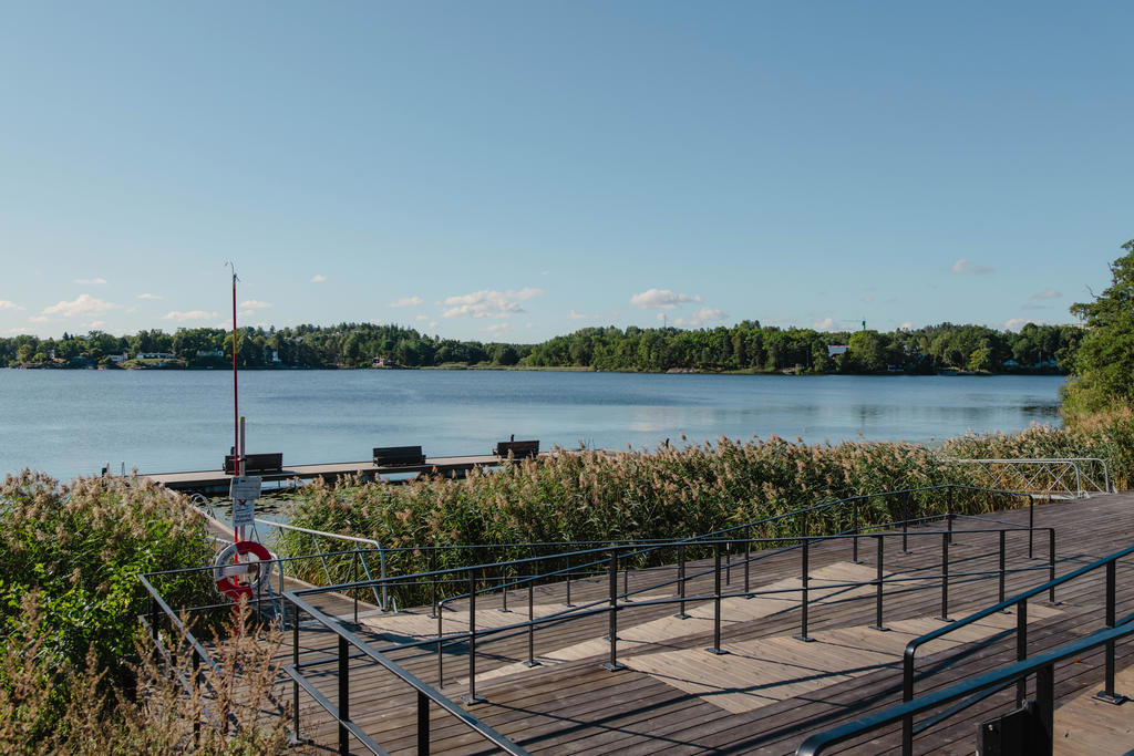 Badbryggor vid sjön Drevviken