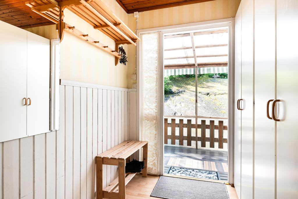 Hall med förvaring i 3 garderober