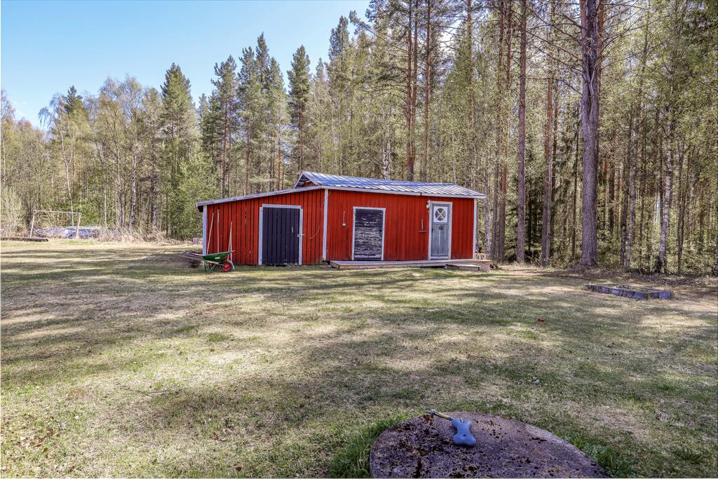 Förrådsbyggnad med gästsrum