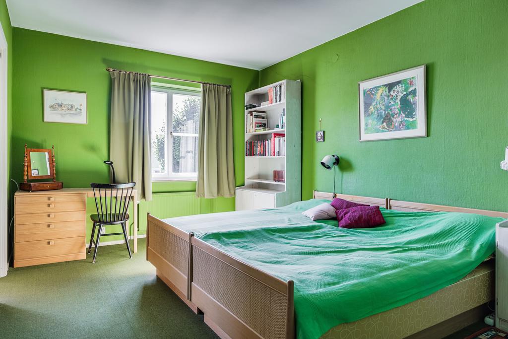Master bedroom med access till dressingroom