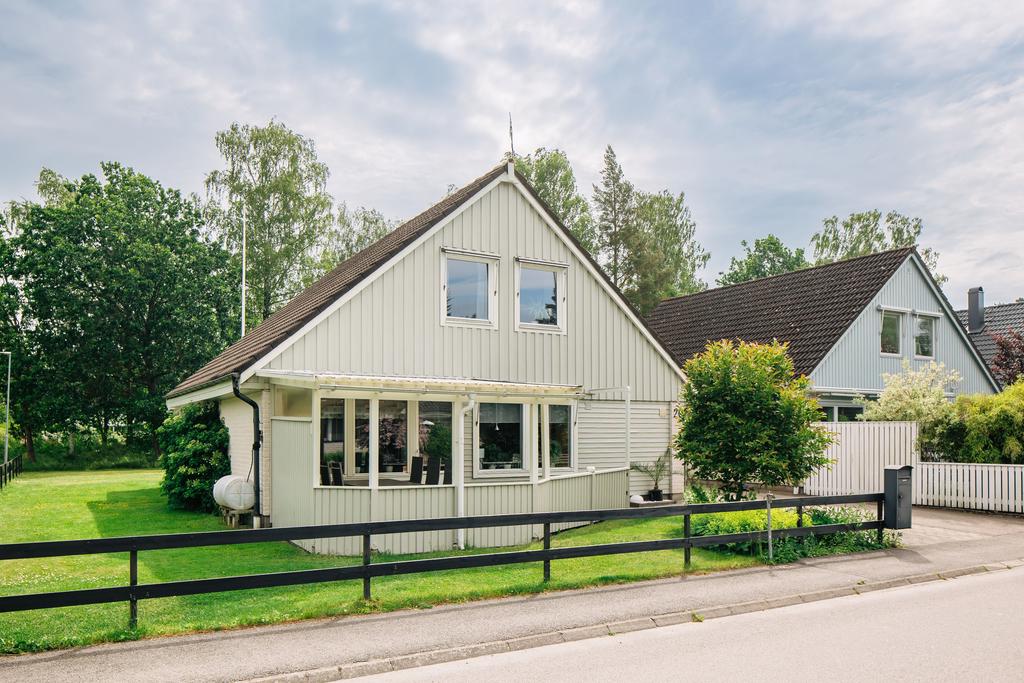 Huset är perfekt belägen på attraktiv hörntomt!
