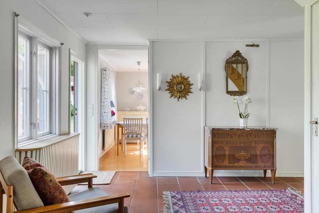 Hall mot kök
