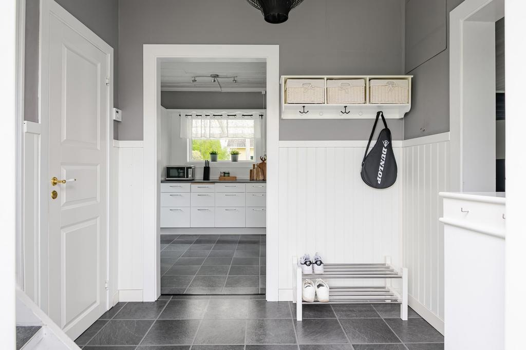 Hall med avhängningsplats