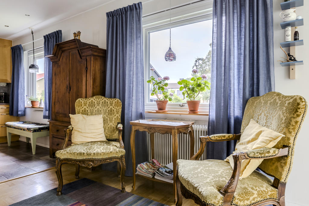 Härlig plats intill köket