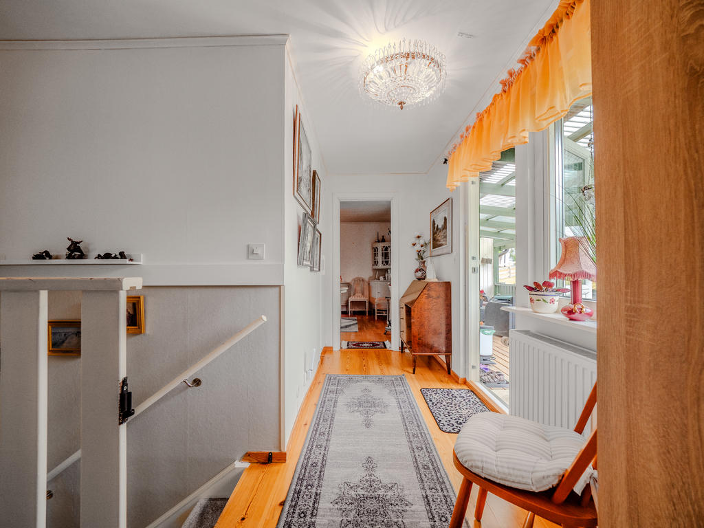 Hall med utgång till balkong