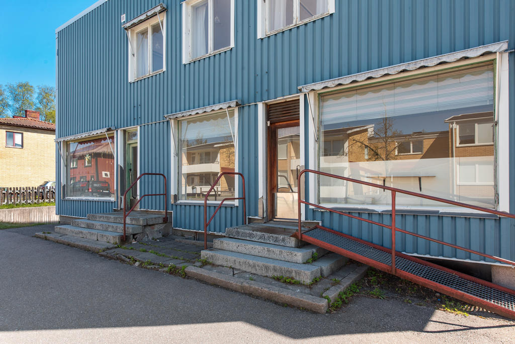 Två entrén