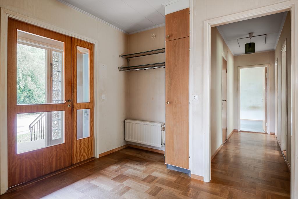 Hall med avhängning