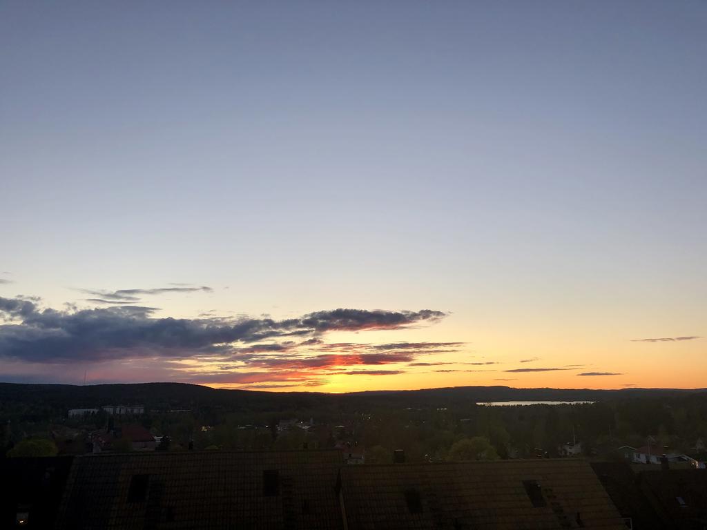 Kvällsvyn från lägenhten