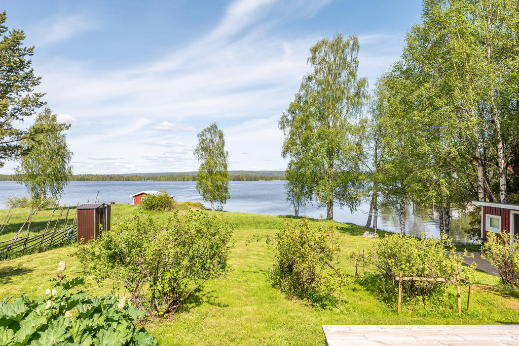 Utsikt från altanen